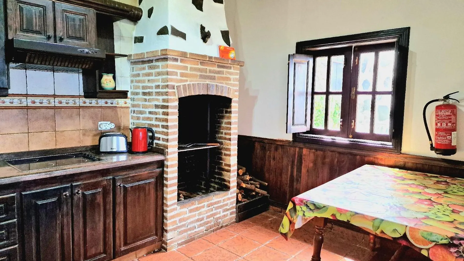 Casa Canaria Drago In Icod De Los Vinos By Hrtenerife Net ספרד