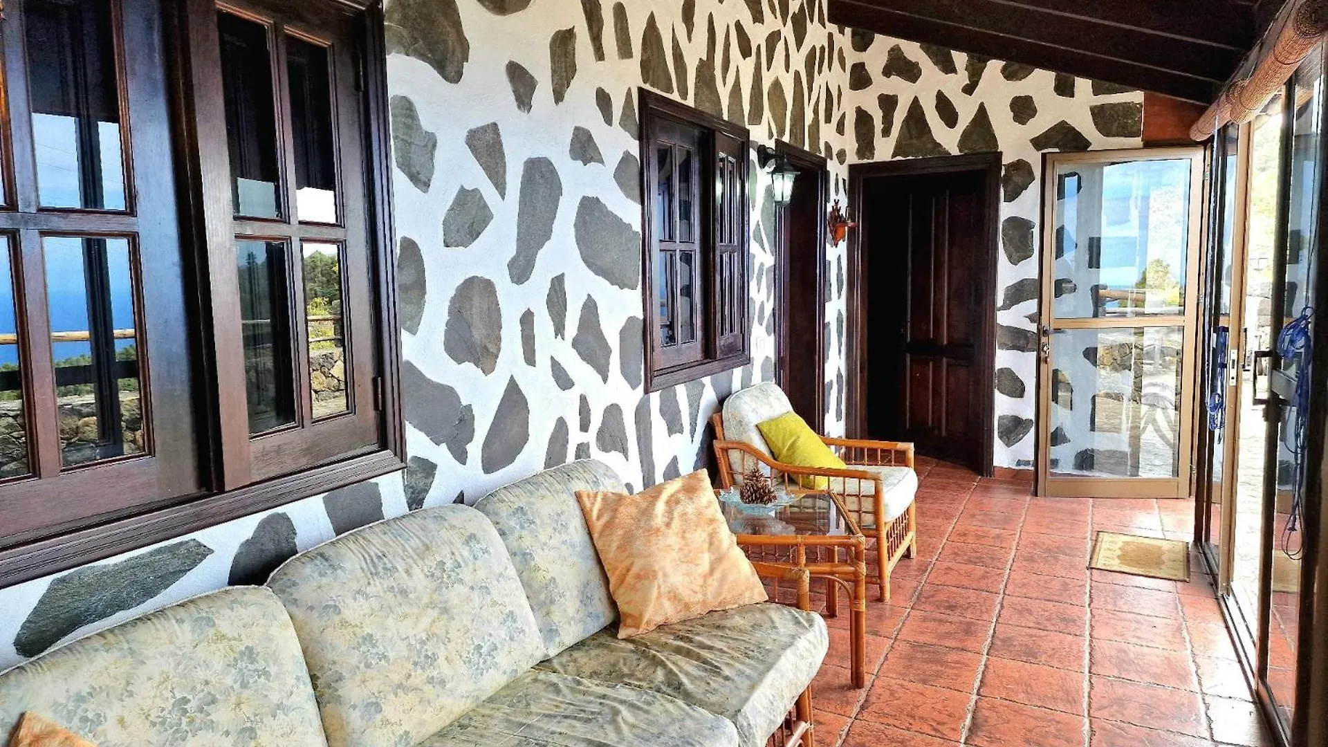 Casa Canaria Drago In Icod De Los Vinos By Hrtenerife Net